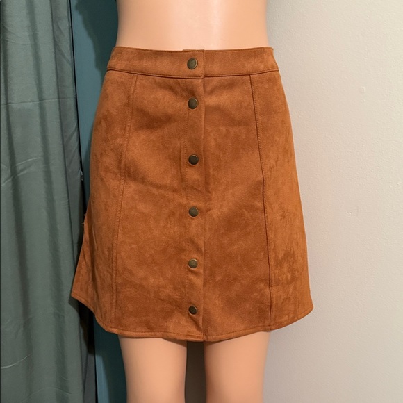 Clothink Dresses & Skirts - Clothink Faux Suede Button-Front Mini Skirt | Size Medium